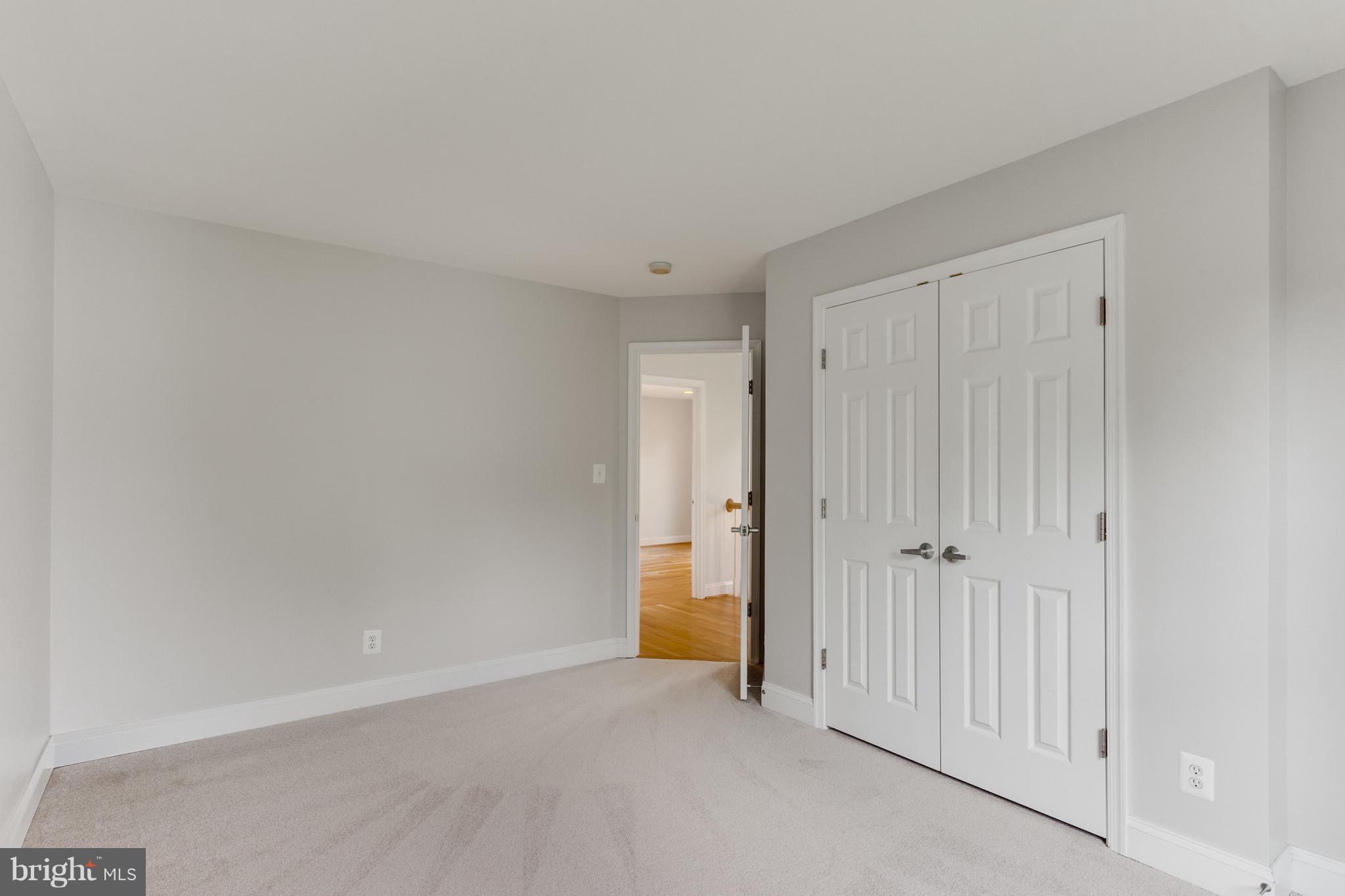 ARLINGTON HEIGHTS - Residential