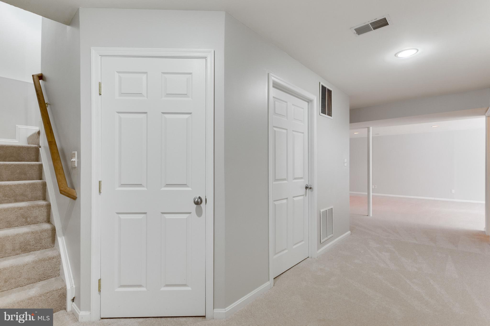 ARLINGTON HEIGHTS - Residential