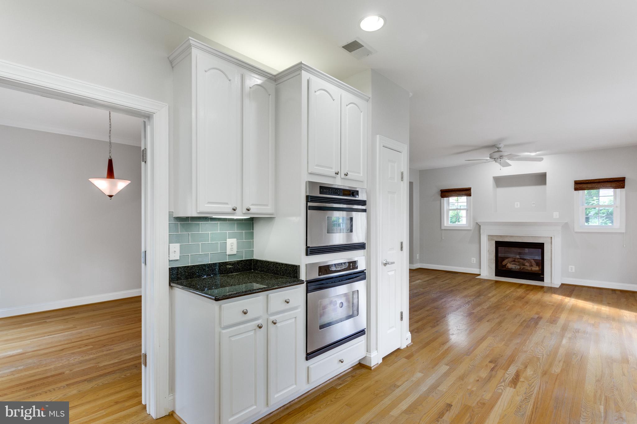 ARLINGTON HEIGHTS - Residential