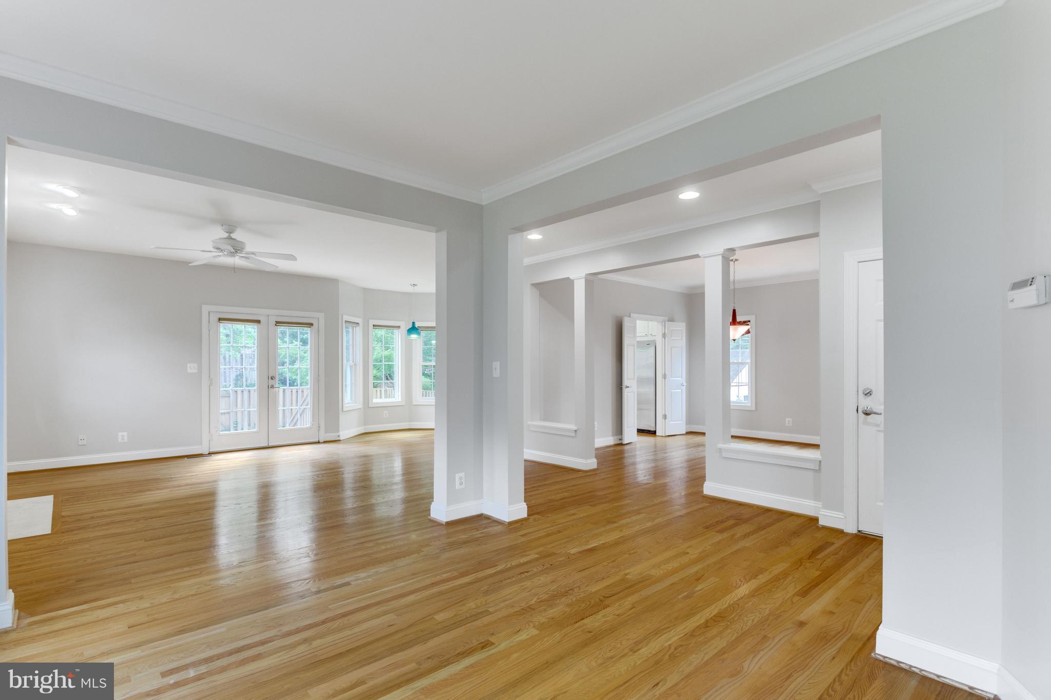 ARLINGTON HEIGHTS - Residential