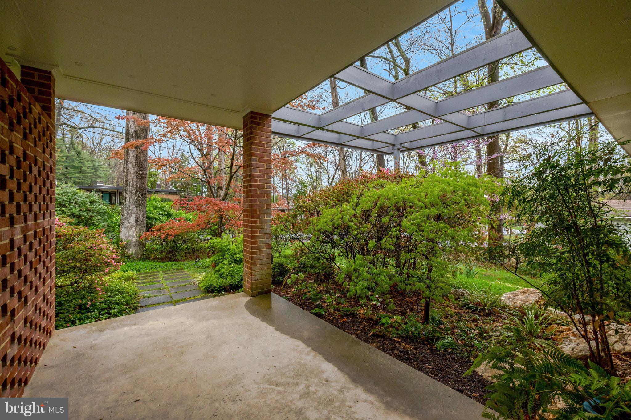 MANTUA HILLS - Residential Lease