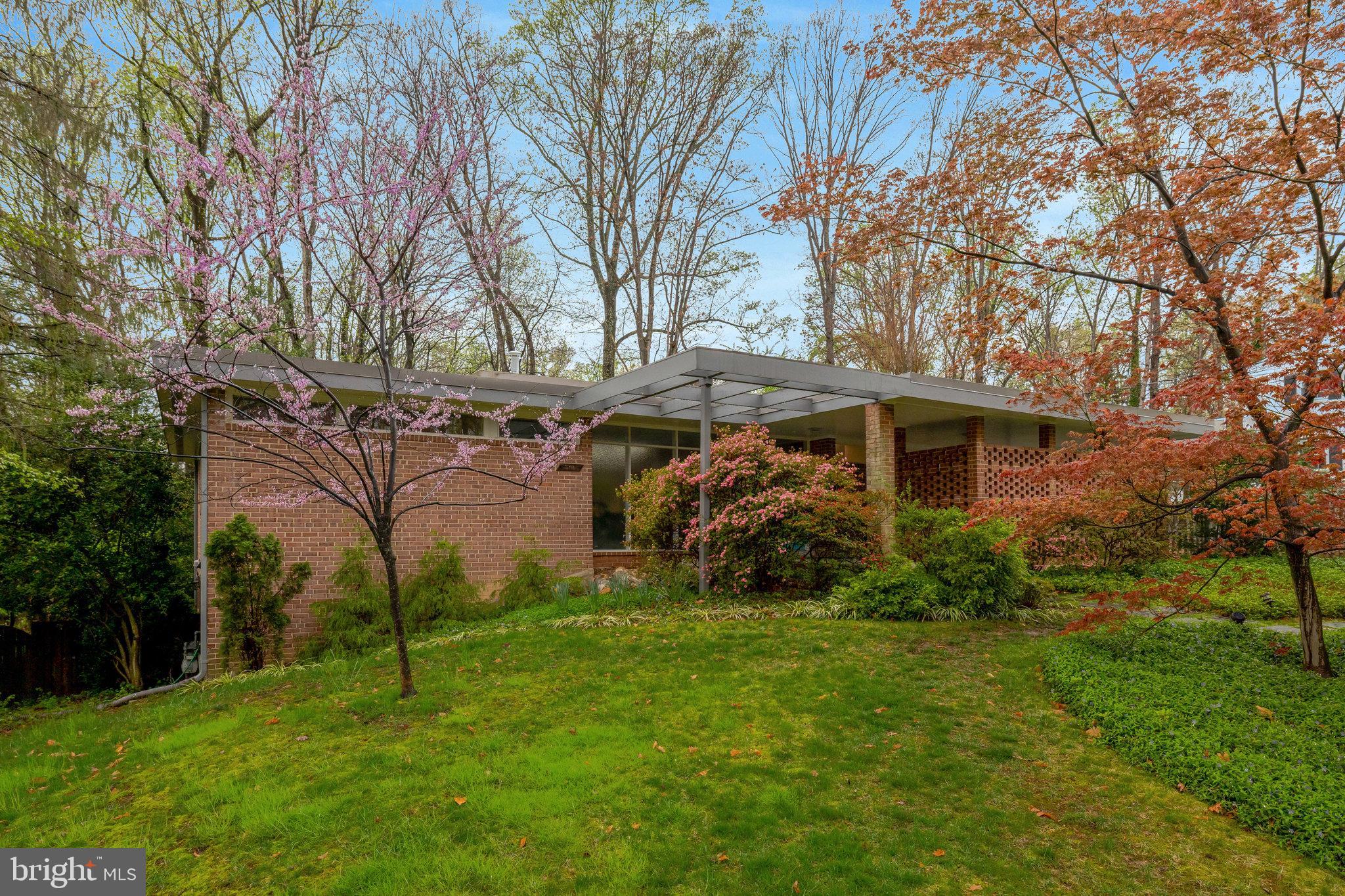 MANTUA HILLS - Residential Lease