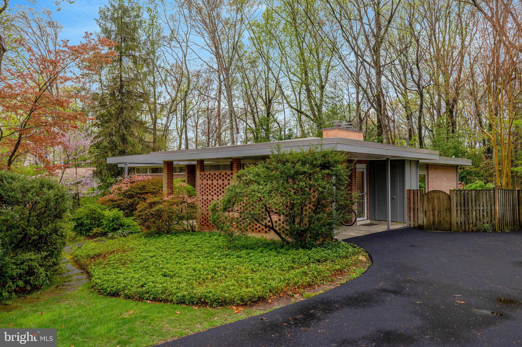 MANTUA HILLS - Residential Lease