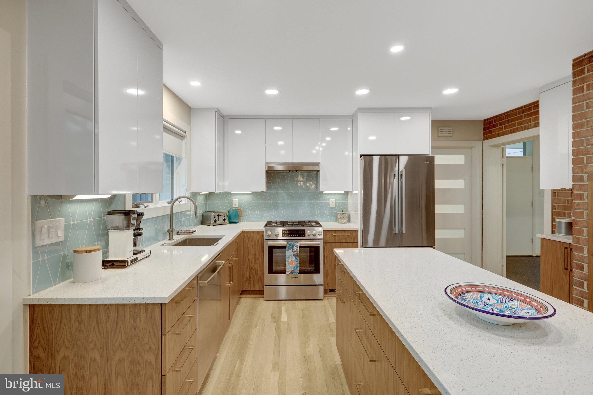 MANTUA HILLS - Residential Lease