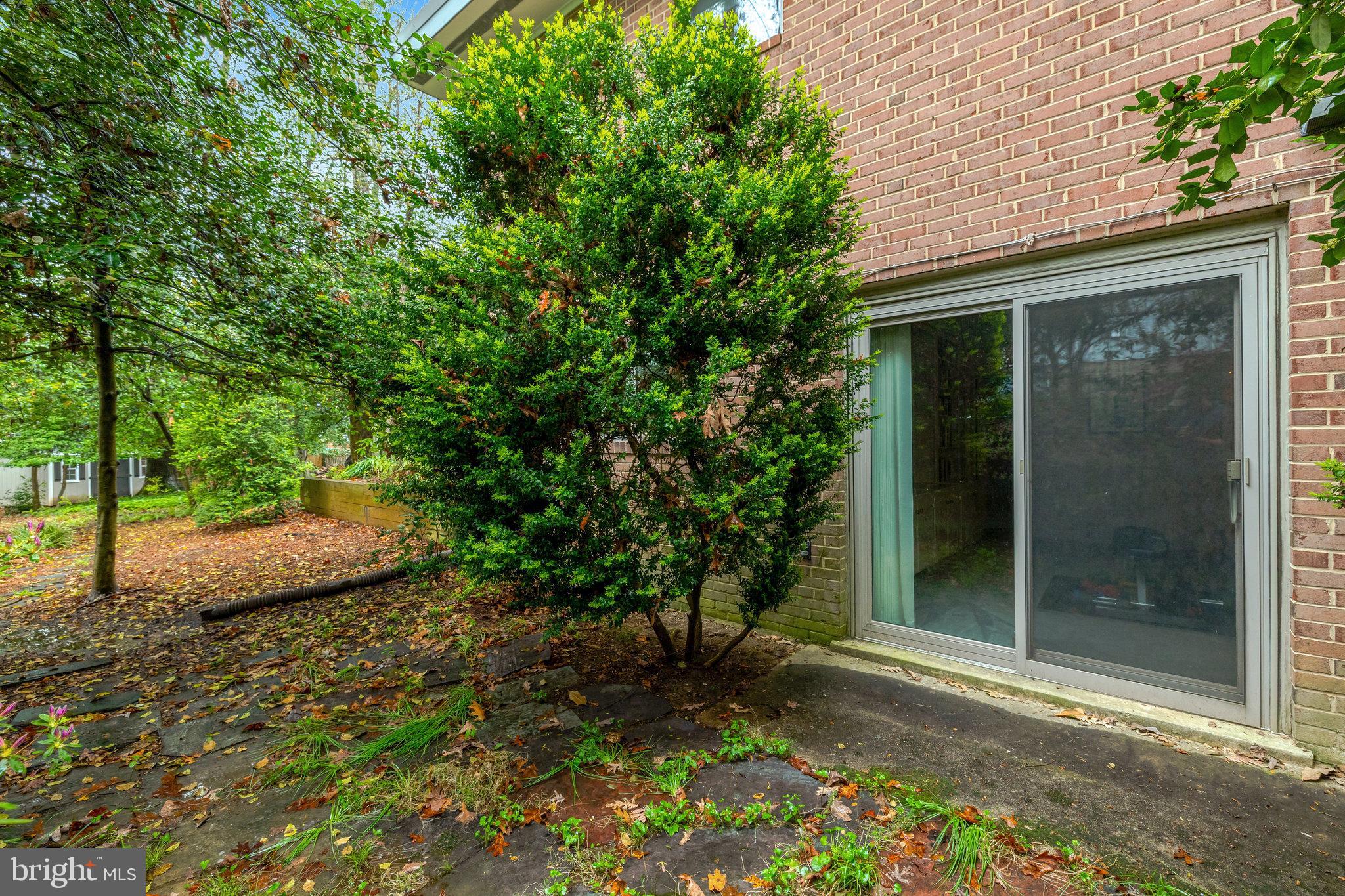 MANTUA HILLS - Residential Lease