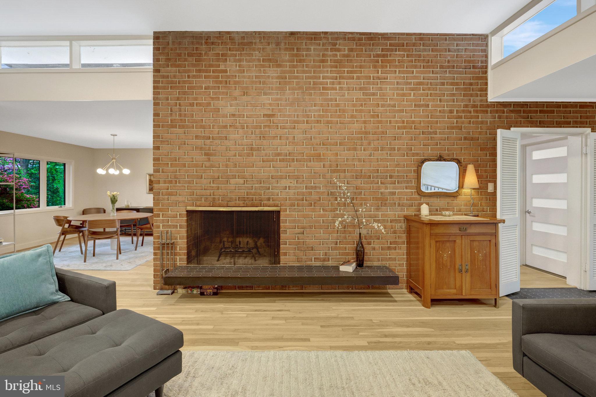 MANTUA HILLS - Residential Lease