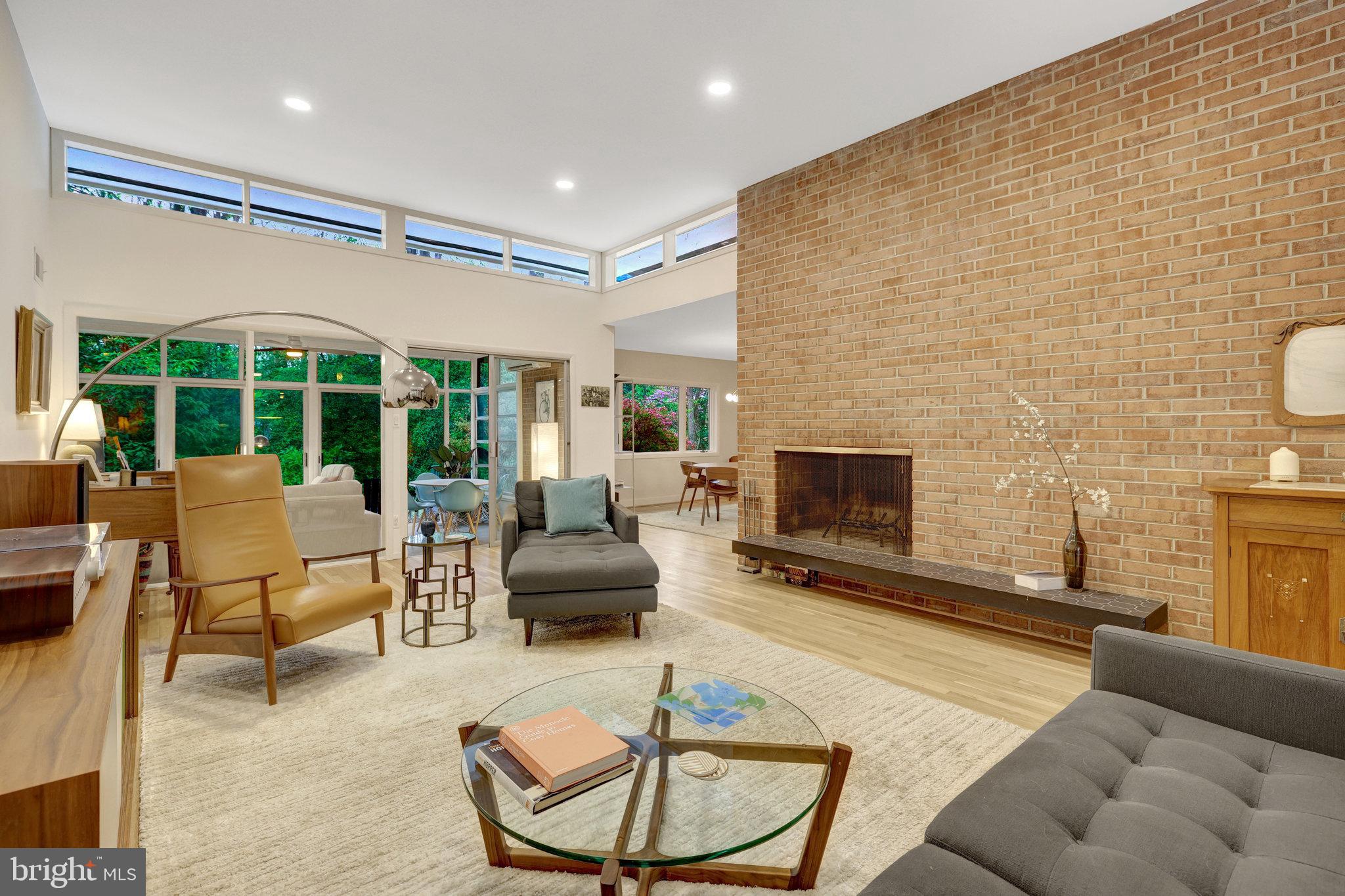 MANTUA HILLS - Residential Lease