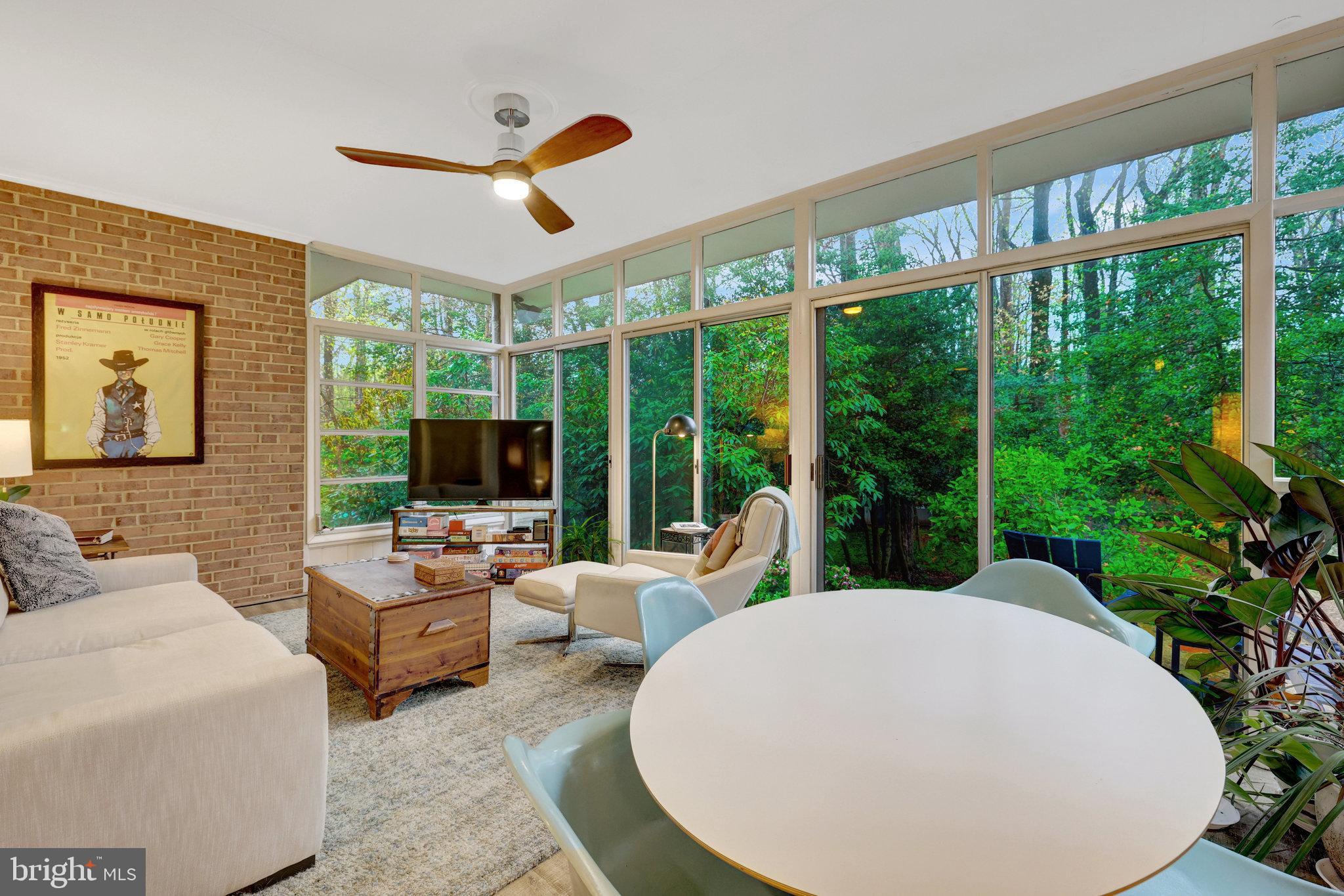 MANTUA HILLS - Residential Lease