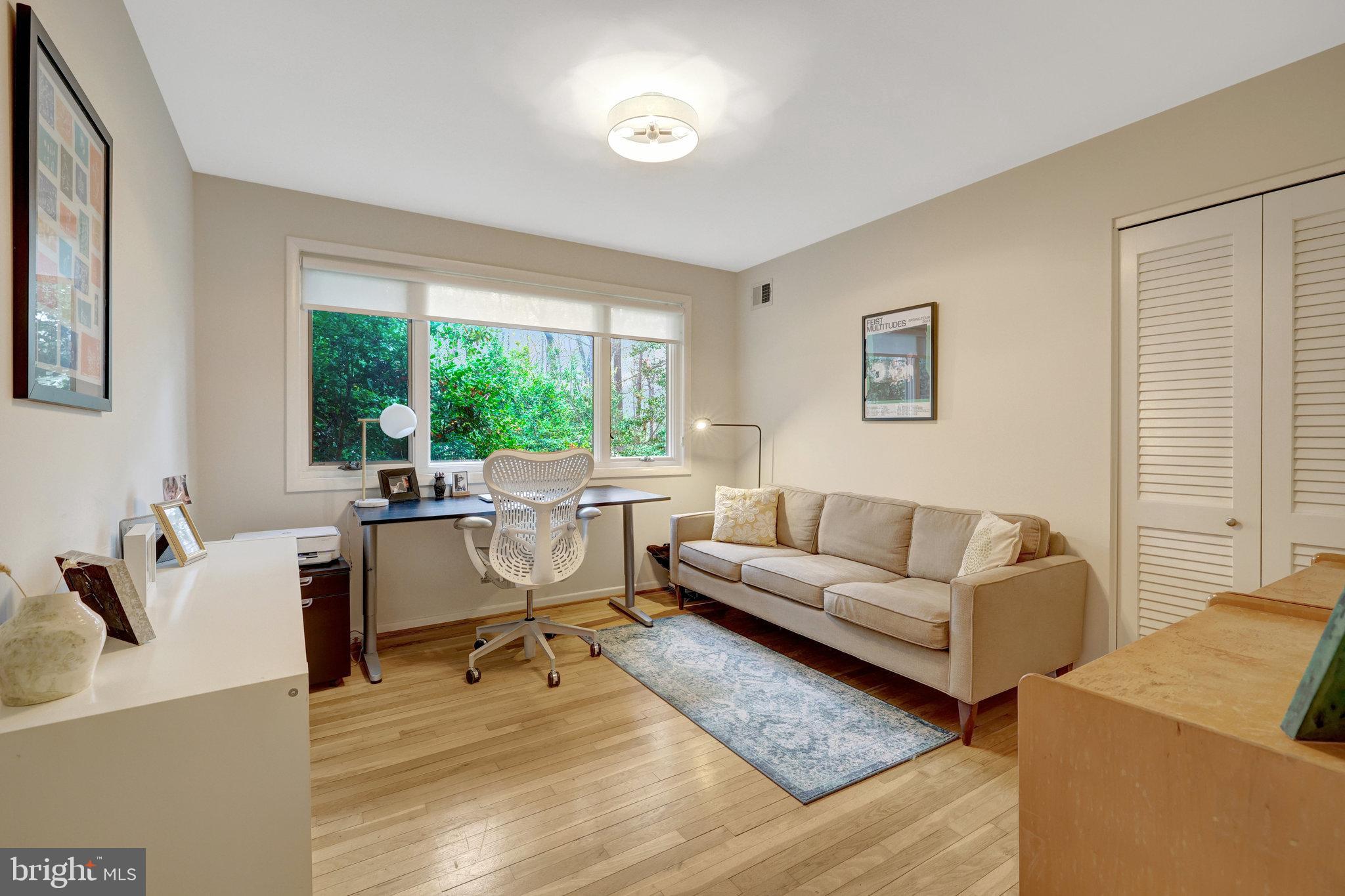 MANTUA HILLS - Residential Lease