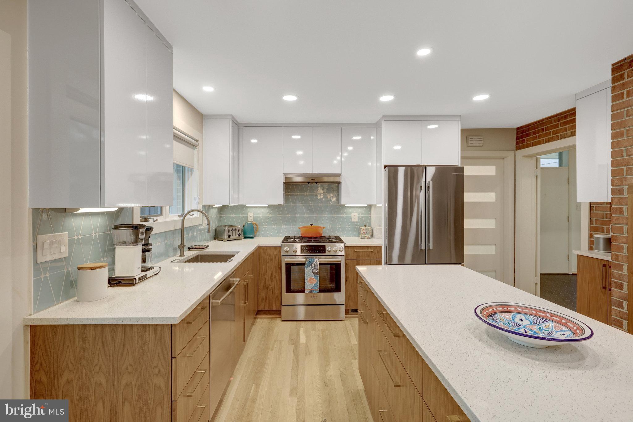 MANTUA HILLS - Residential Lease