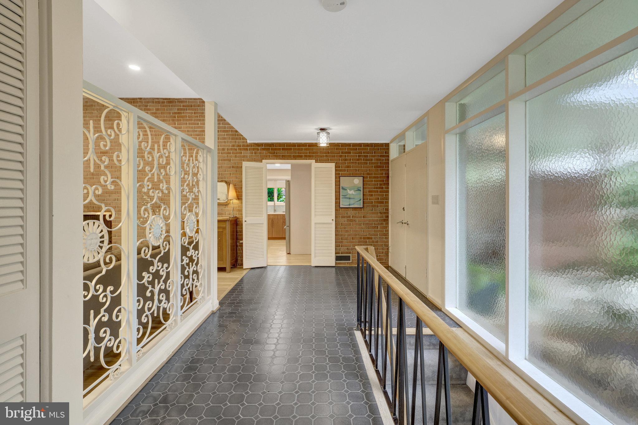 MANTUA HILLS - Residential Lease