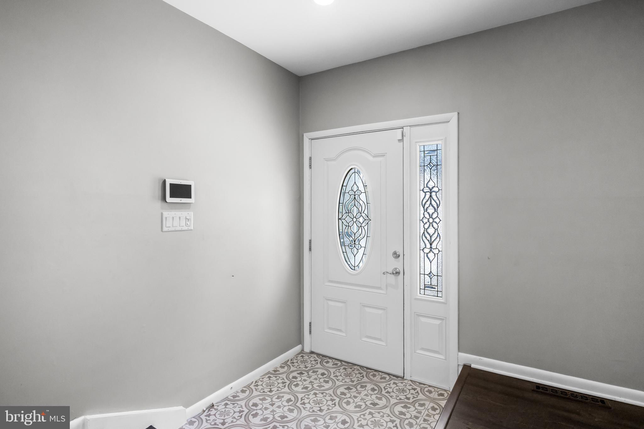 2211 NEW ALBANY ROAD