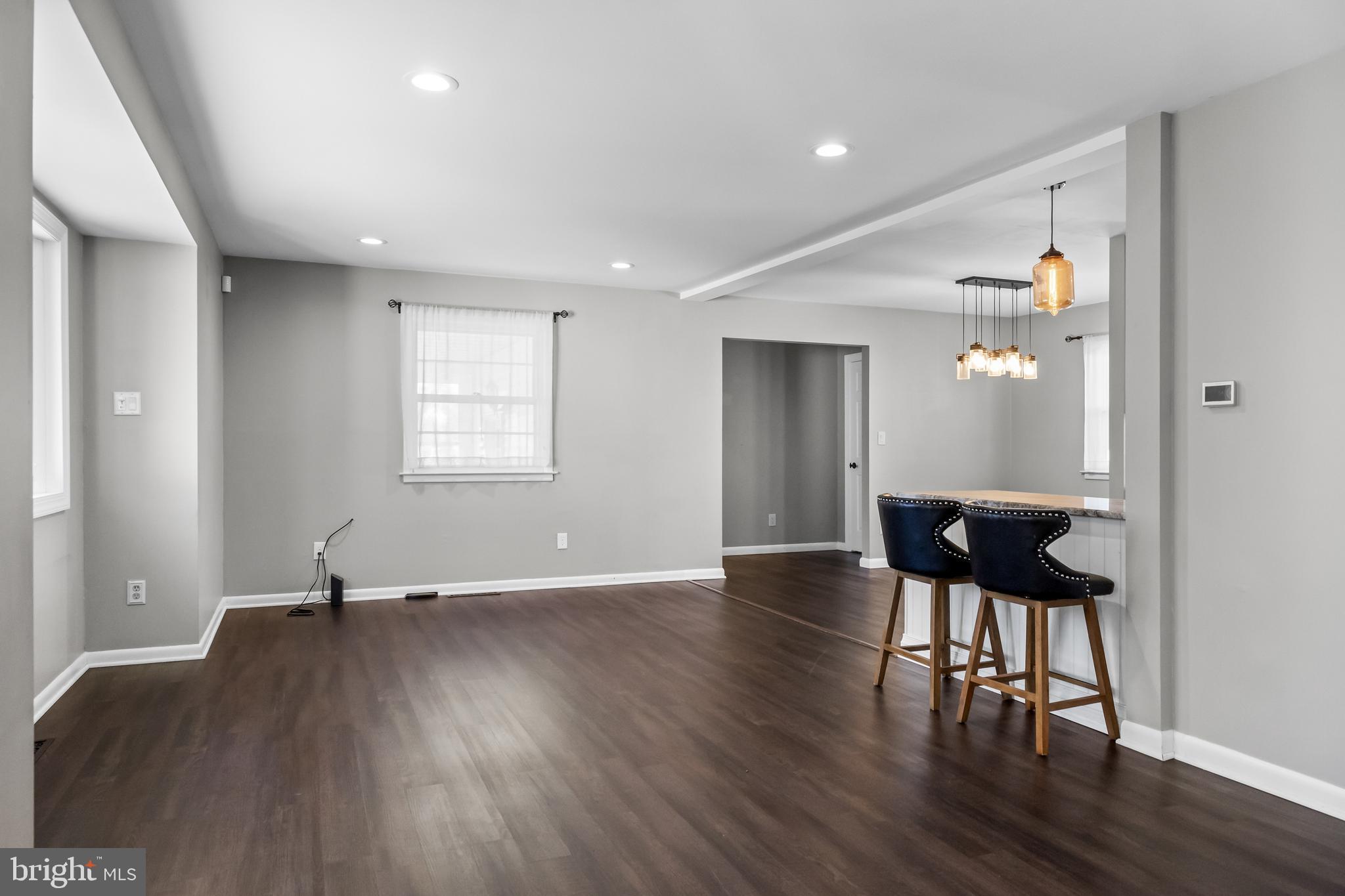 2211 NEW ALBANY ROAD