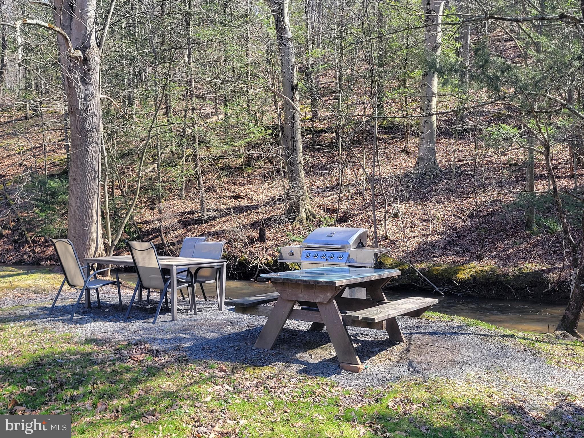 207 TOURIST PARK ROAD