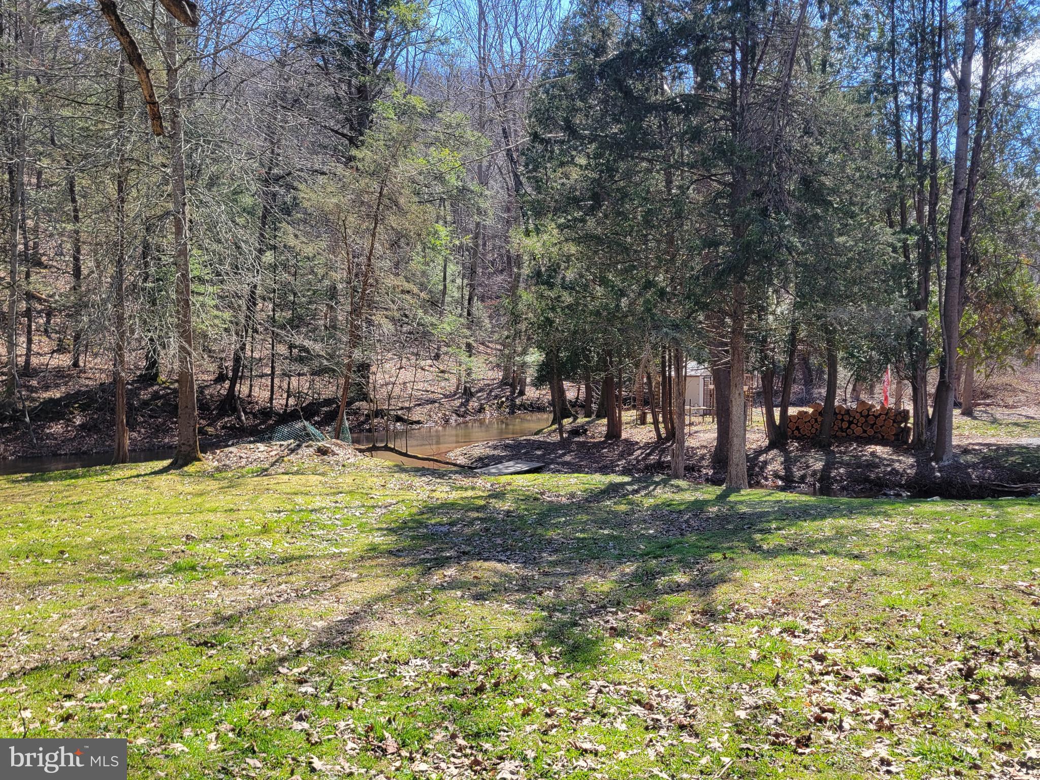 207 TOURIST PARK ROAD