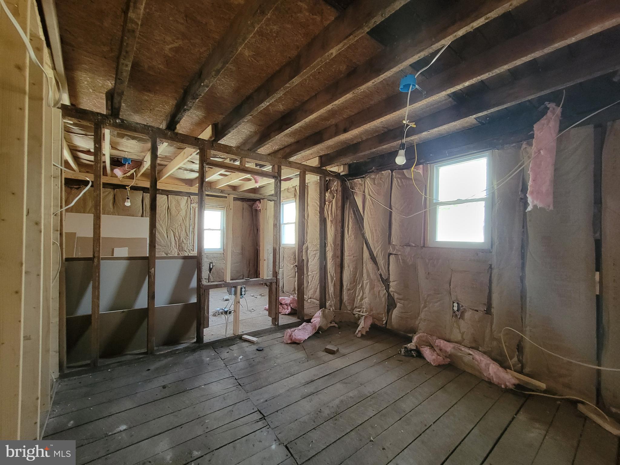 207 TOURIST PARK ROAD