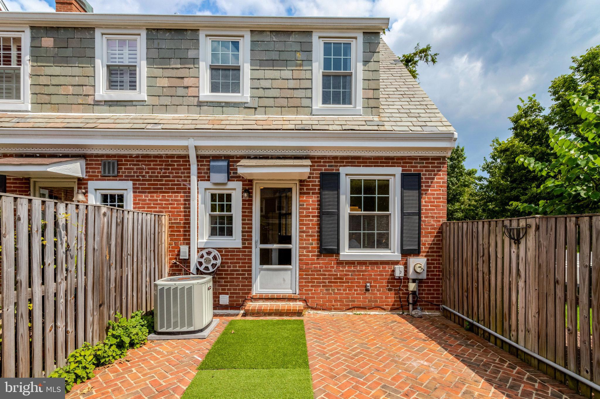 FAIRLINGTON MEWS - Residential