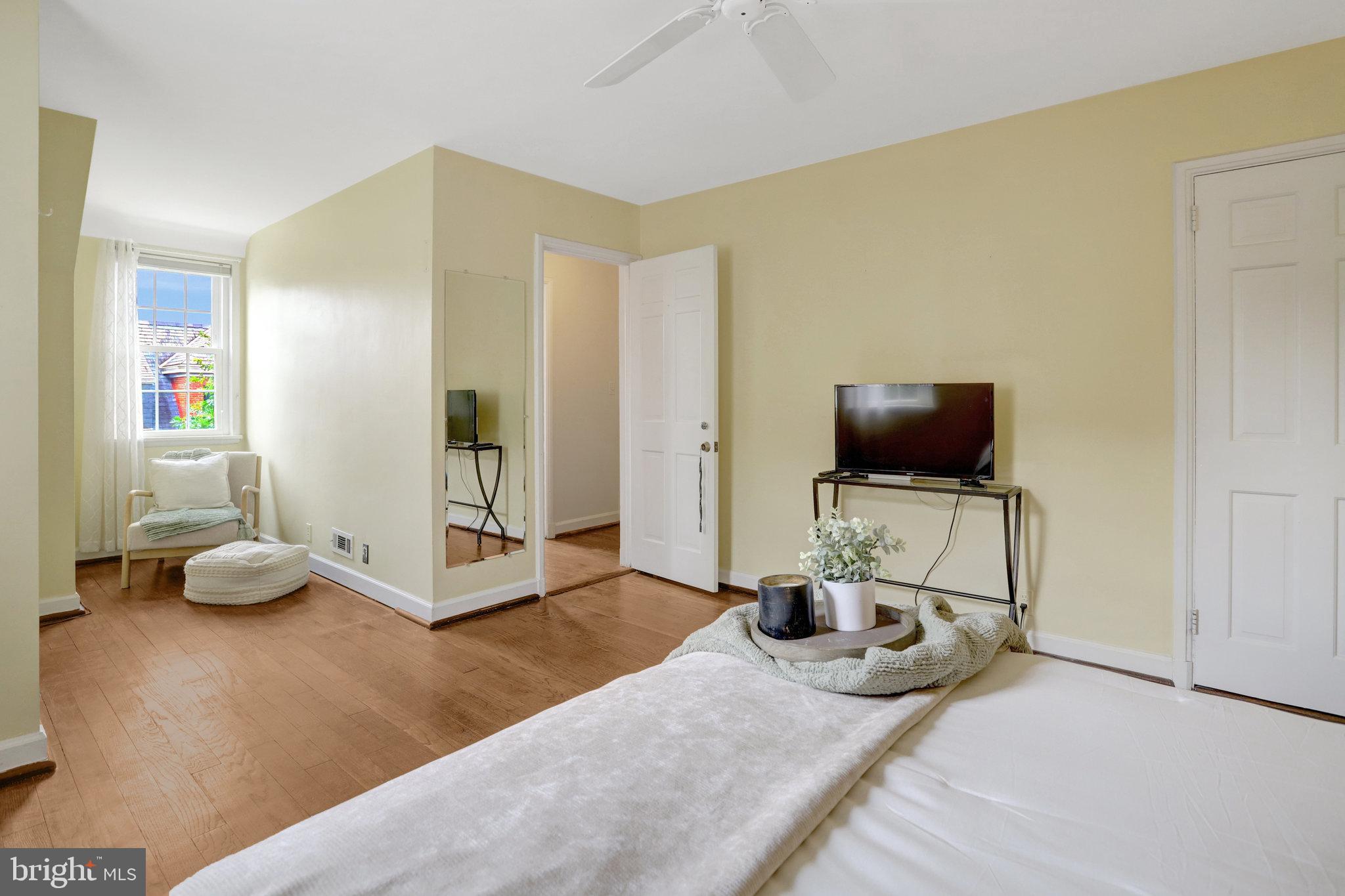 FAIRLINGTON MEWS - Residential