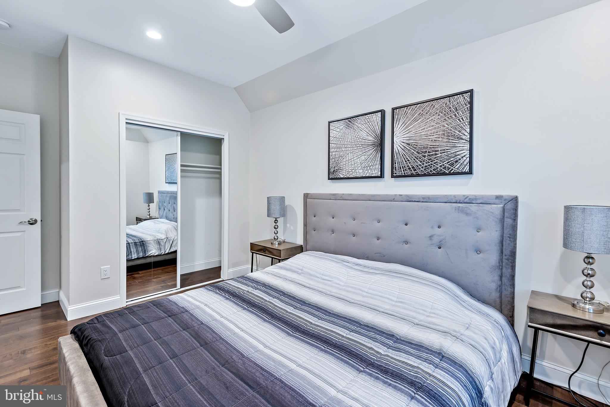 MILLS FARM - Residential