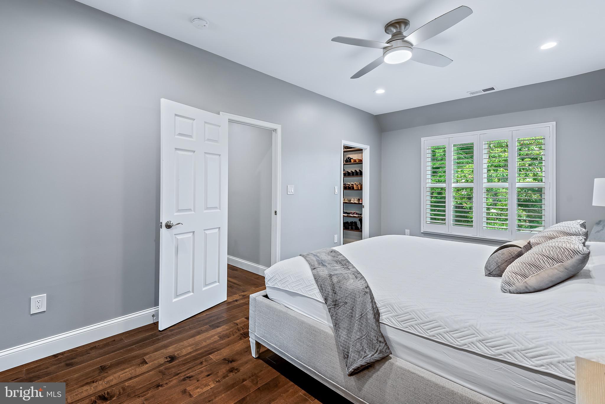 MILLS FARM - Residential