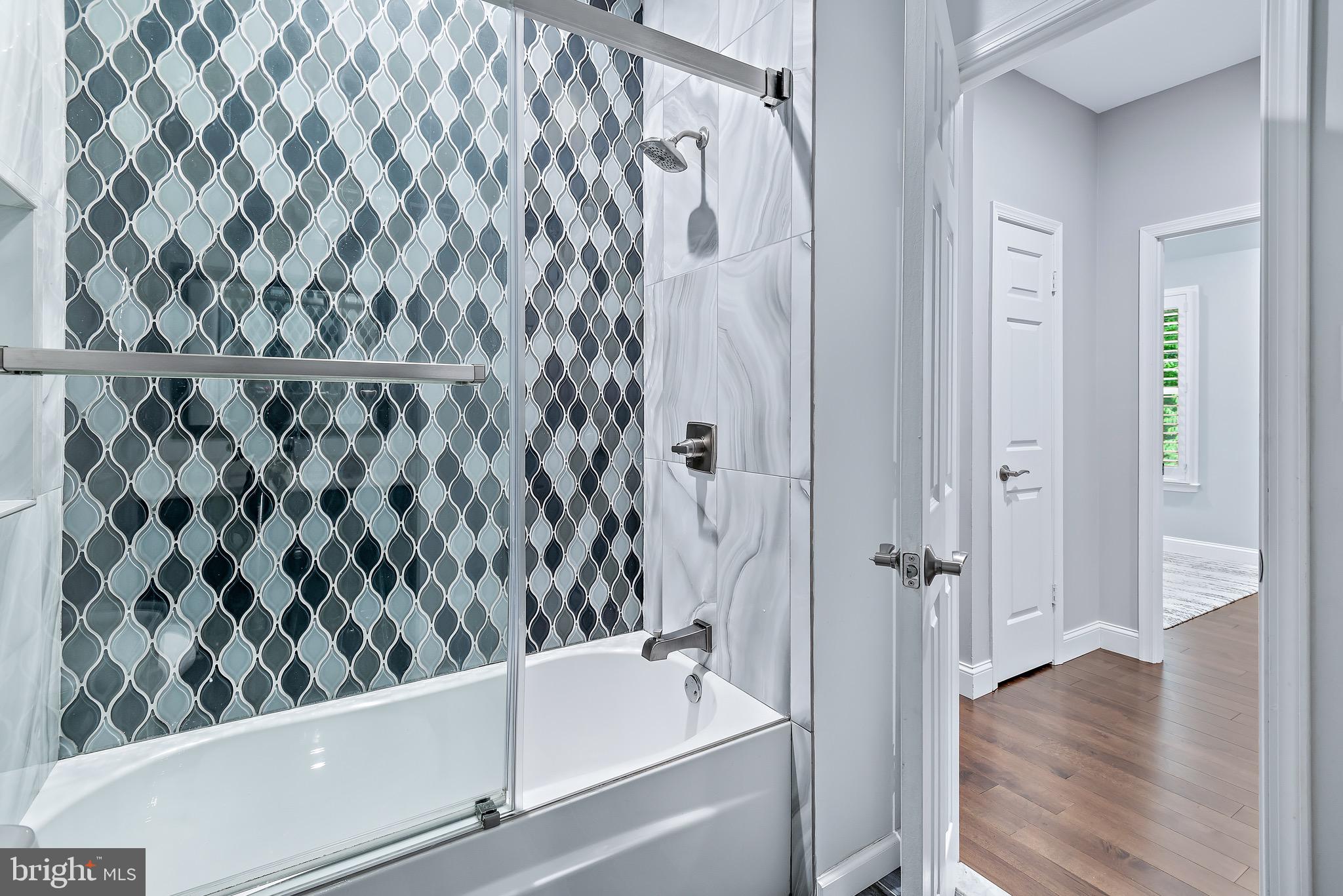 MILLS FARM - Residential