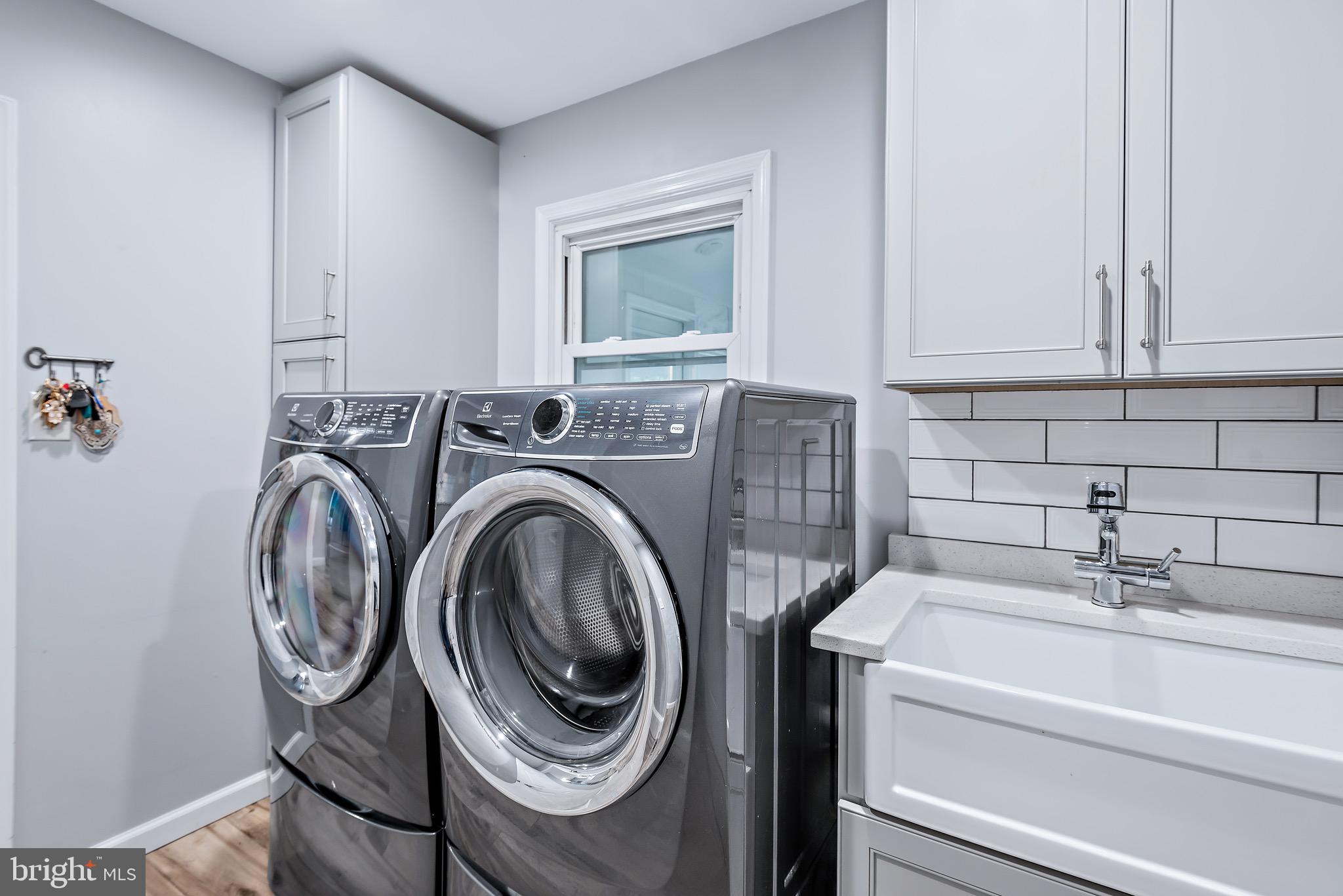 MILLS FARM - Residential