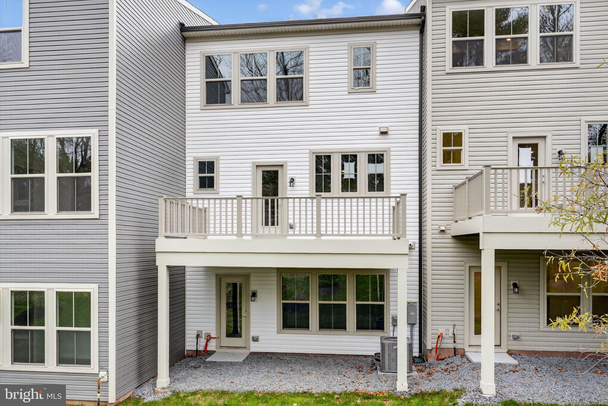 LEWIS POINTE - Residential