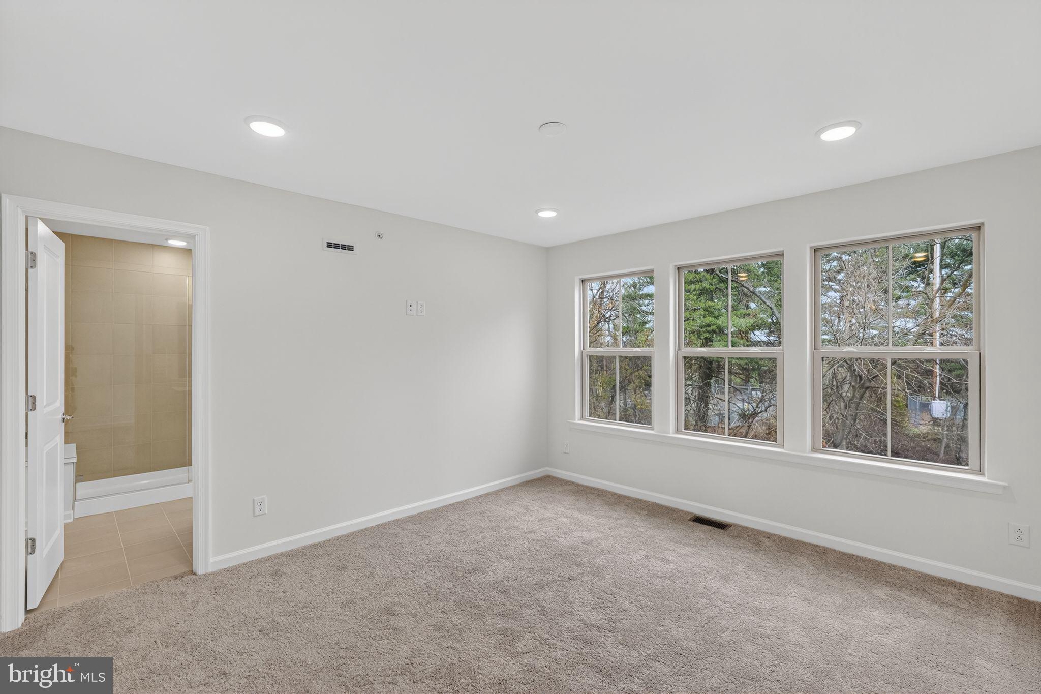 LEWIS POINTE - Residential