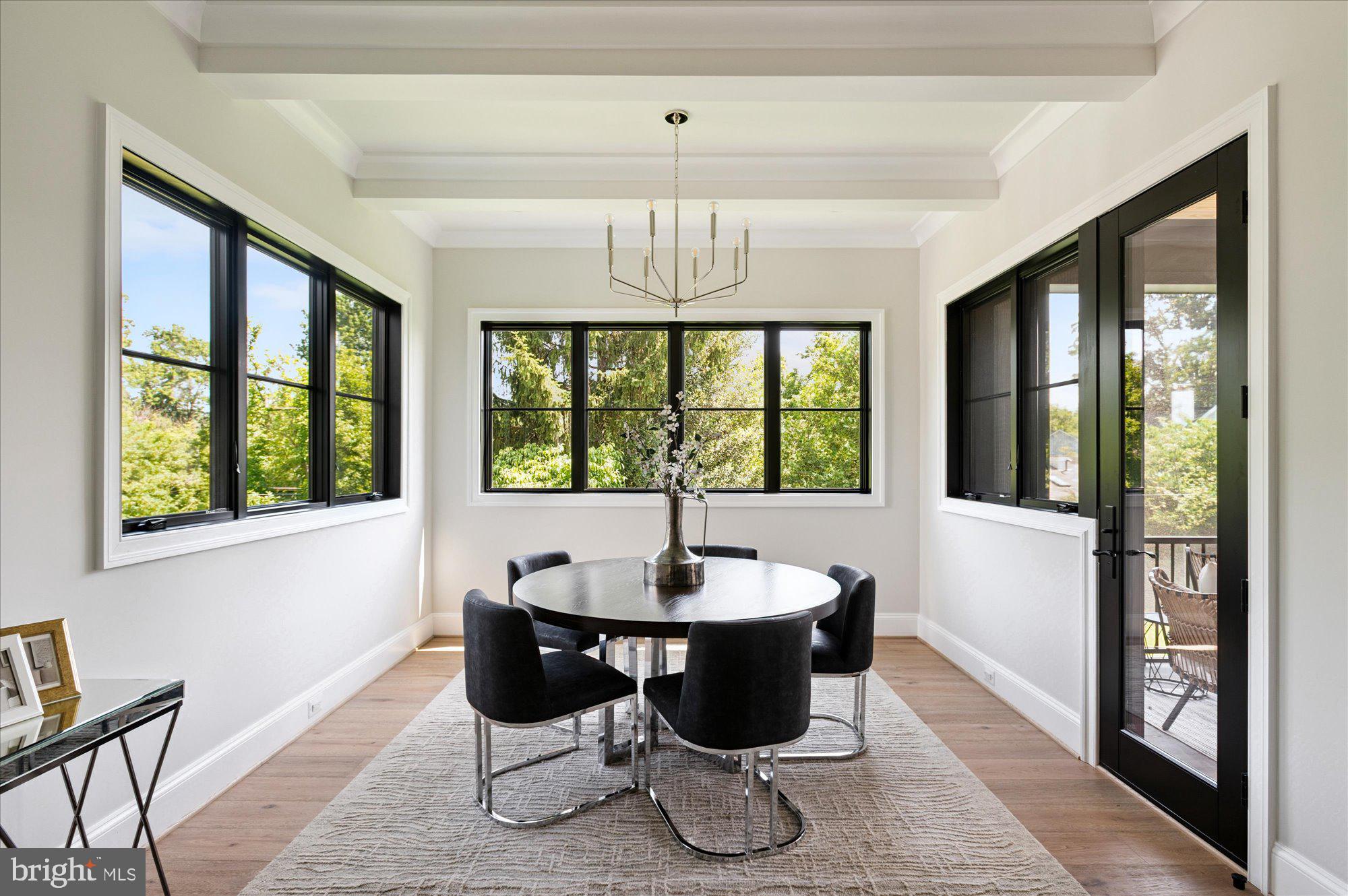 COUNTRY CLUB HILLS - Residential