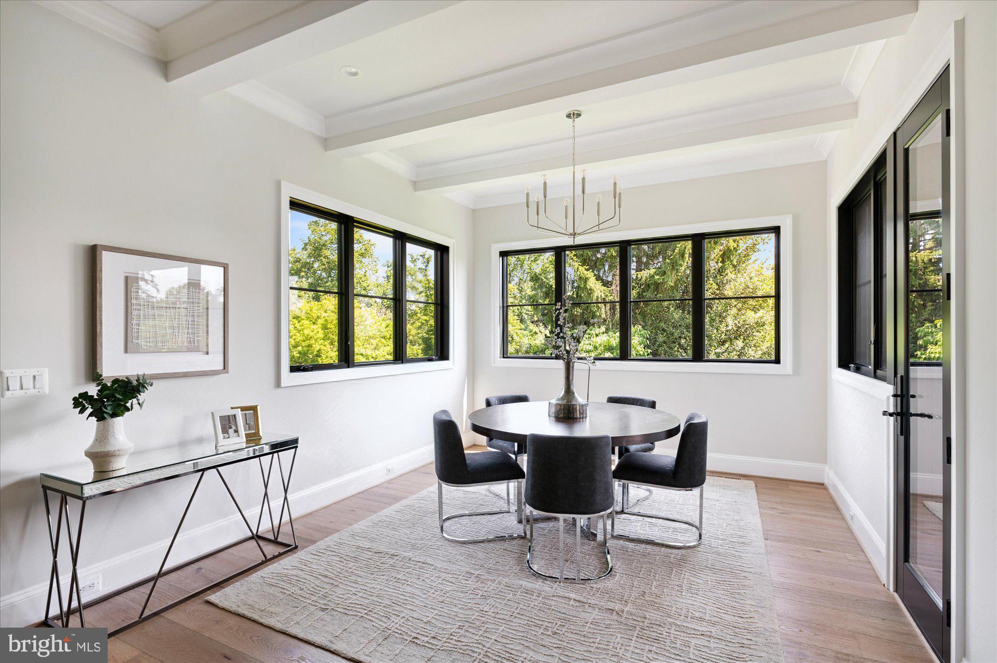 COUNTRY CLUB HILLS - Residential