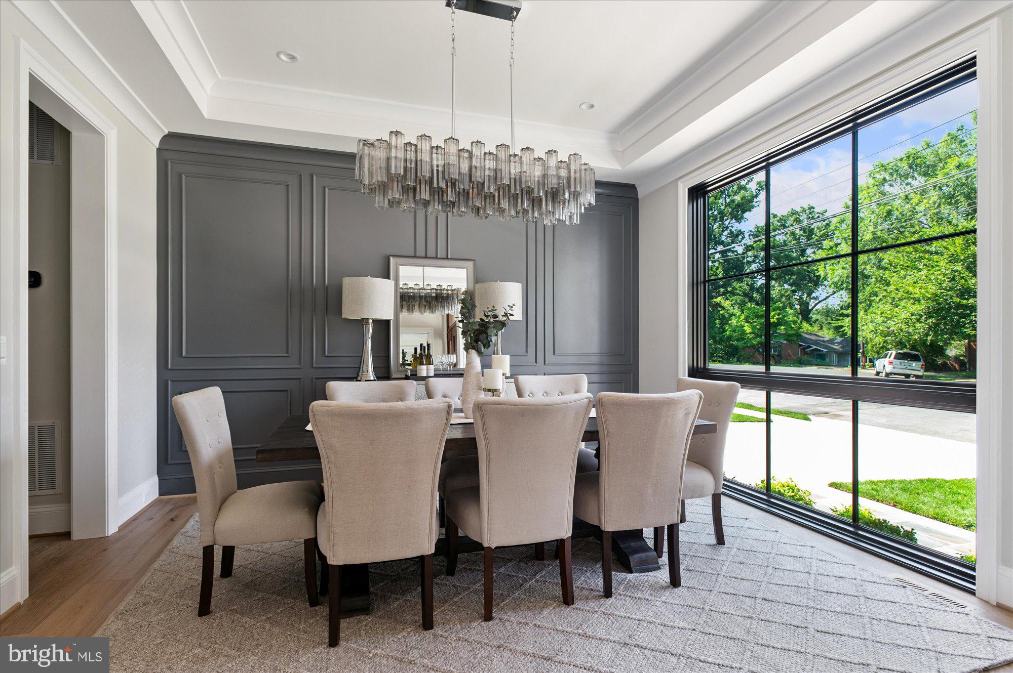 COUNTRY CLUB HILLS - Residential