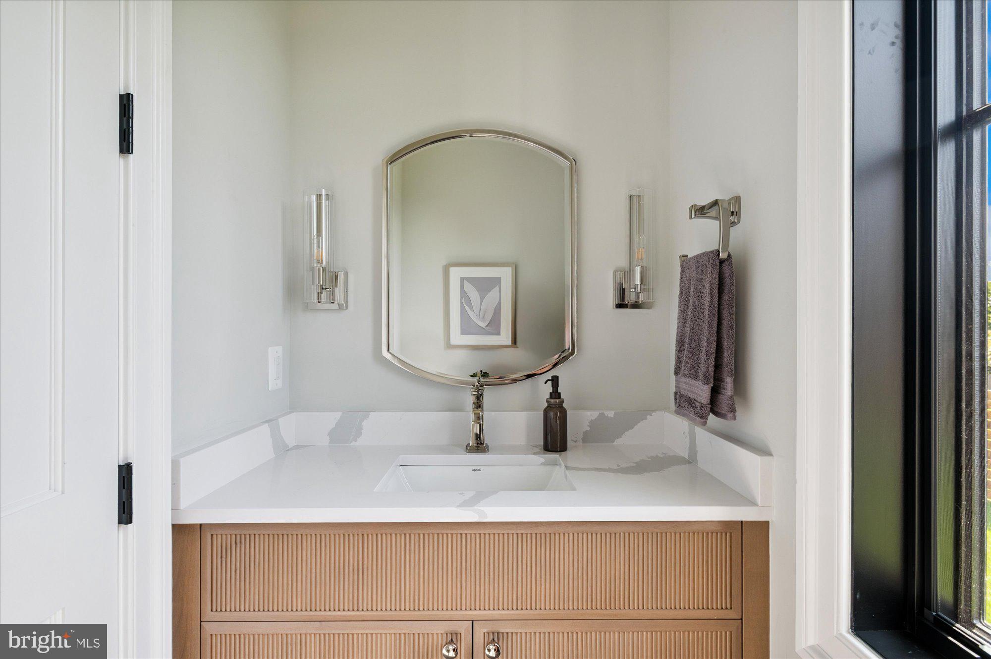 COUNTRY CLUB HILLS - Residential