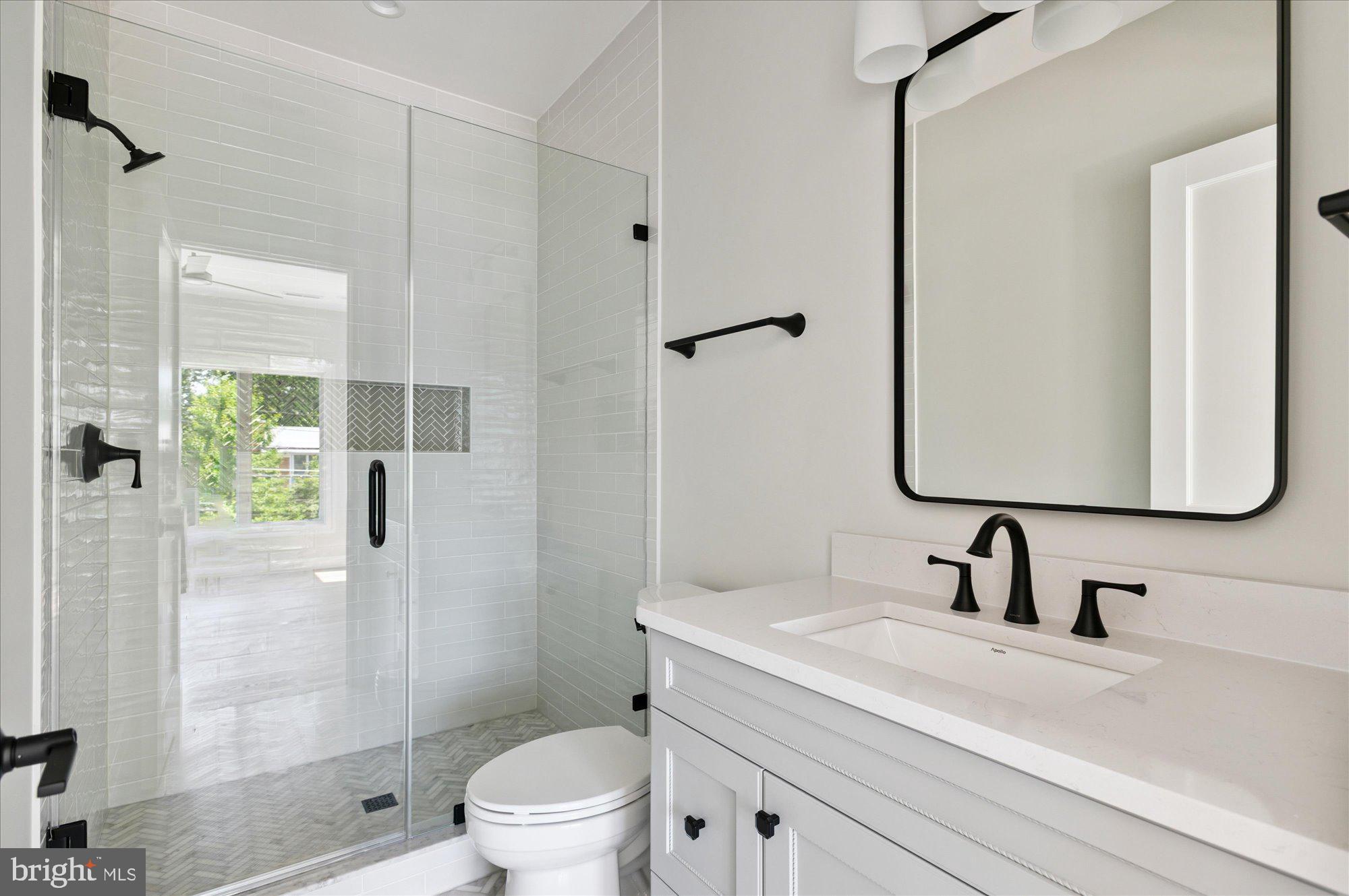 COUNTRY CLUB HILLS - Residential