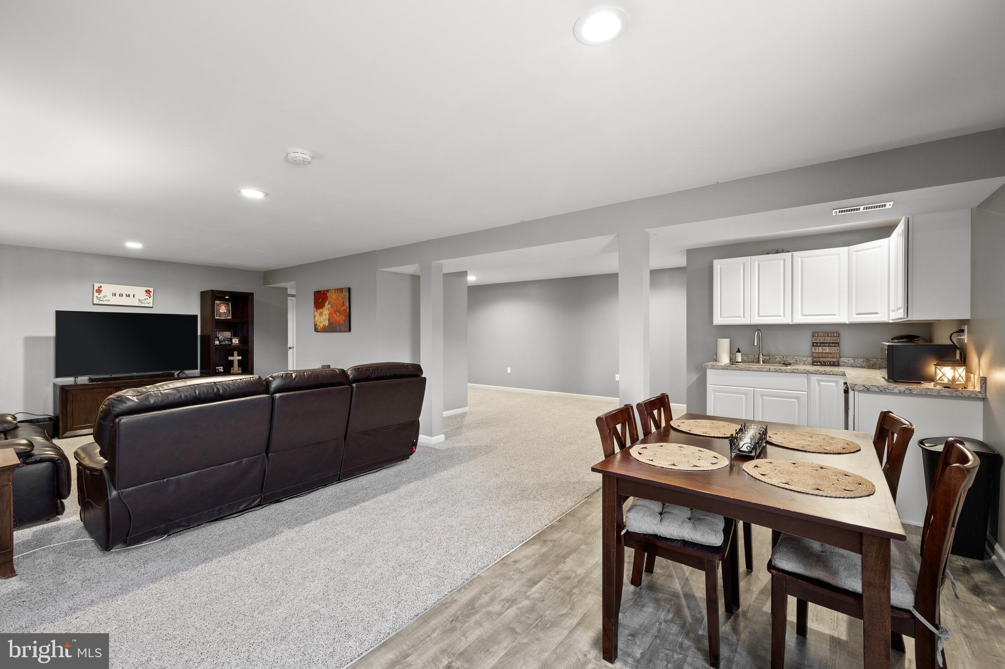 OXBOW ESTATES - Residential