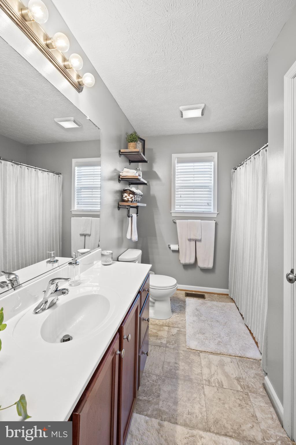 OXBOW ESTATES - Residential