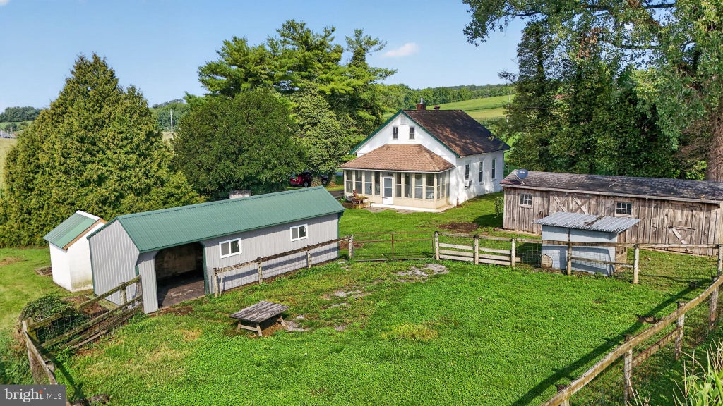 Photo of 325 Cambridge Road, NARVON, PA 17555 (MLS # PALA2095940)