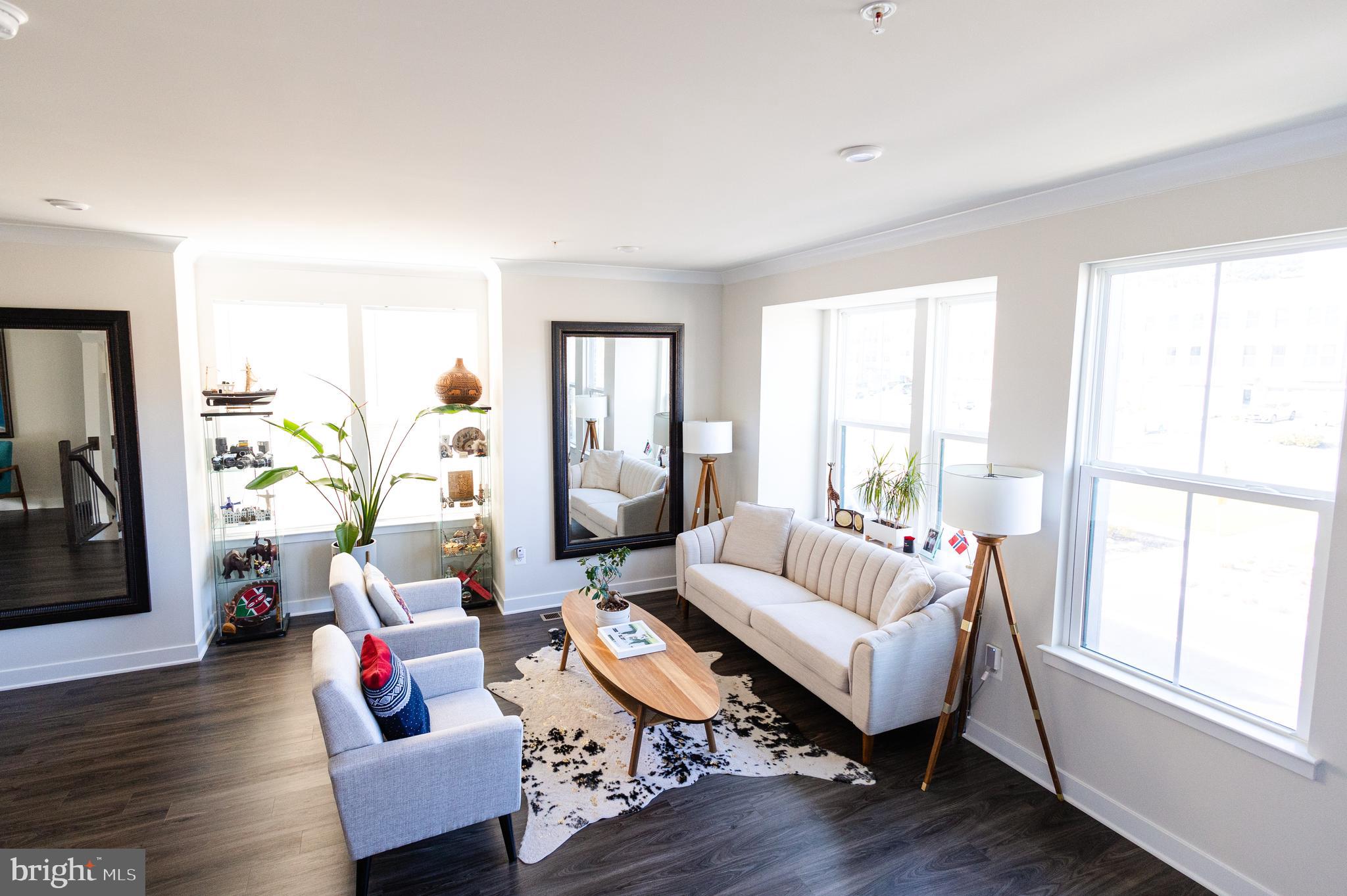 VILLAGE OF TOWNE SQUARE - Residential Lease