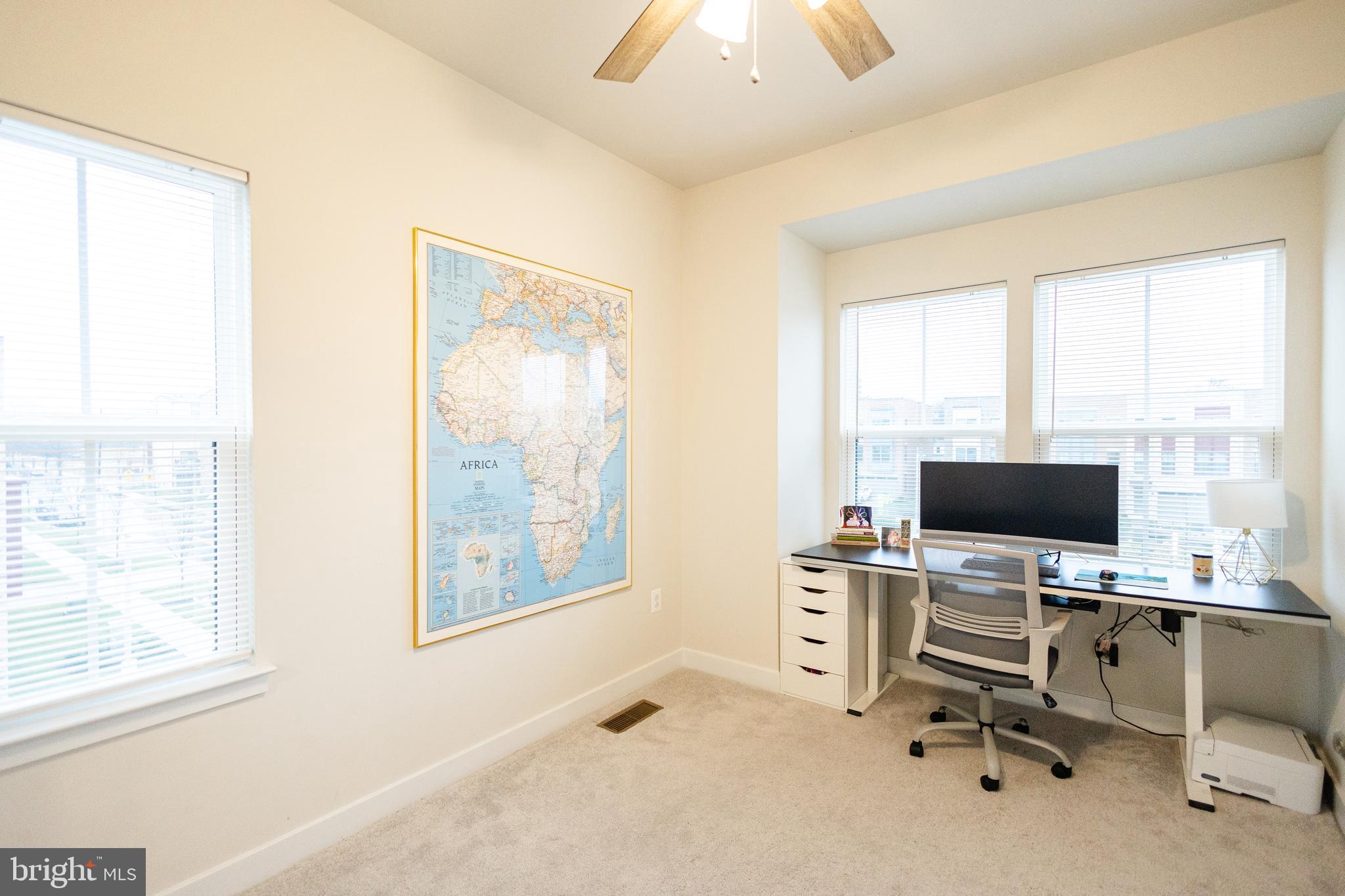 VILLAGE OF TOWNE SQUARE - Residential Lease