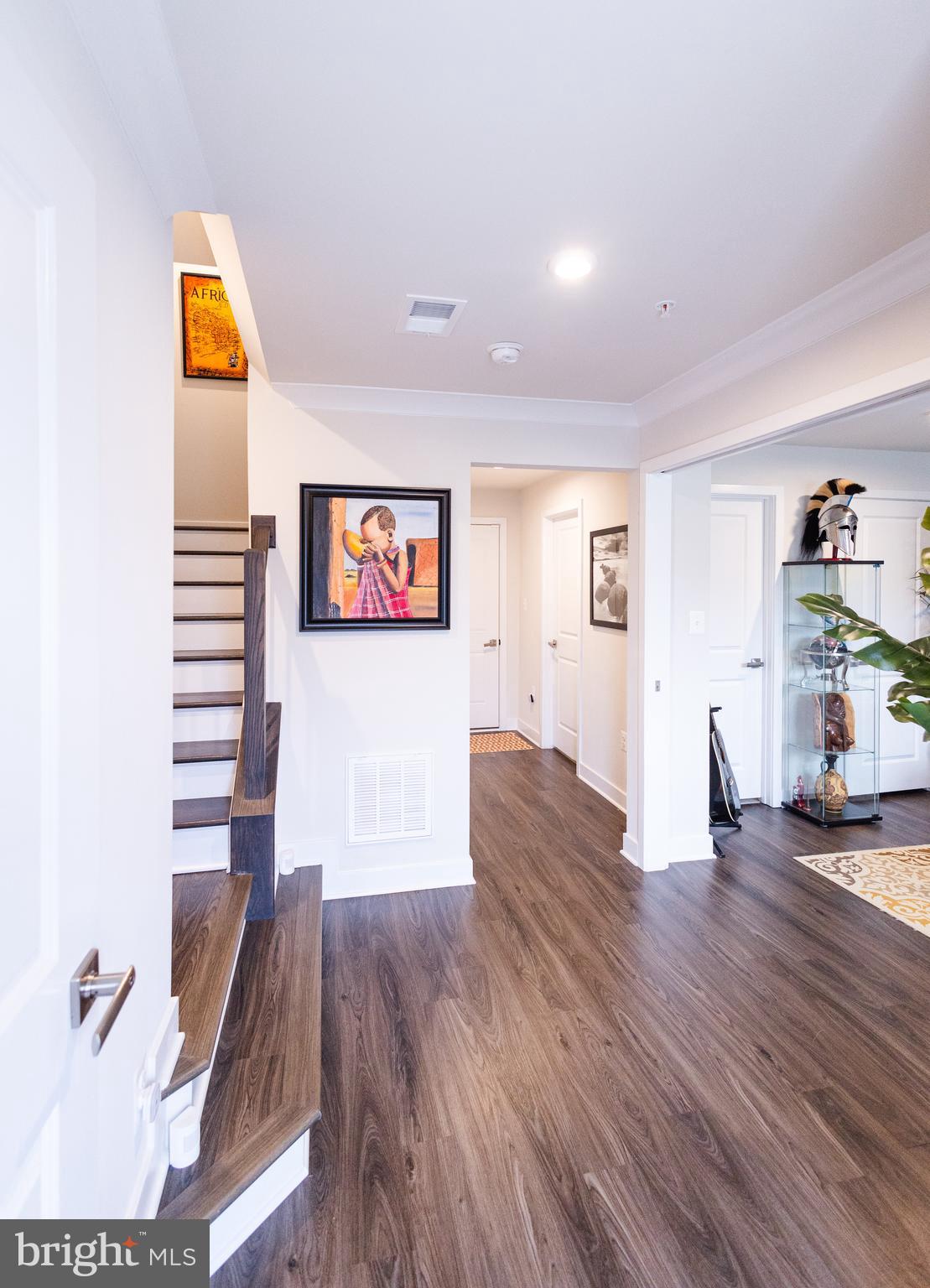 VILLAGE OF TOWNE SQUARE - Residential Lease