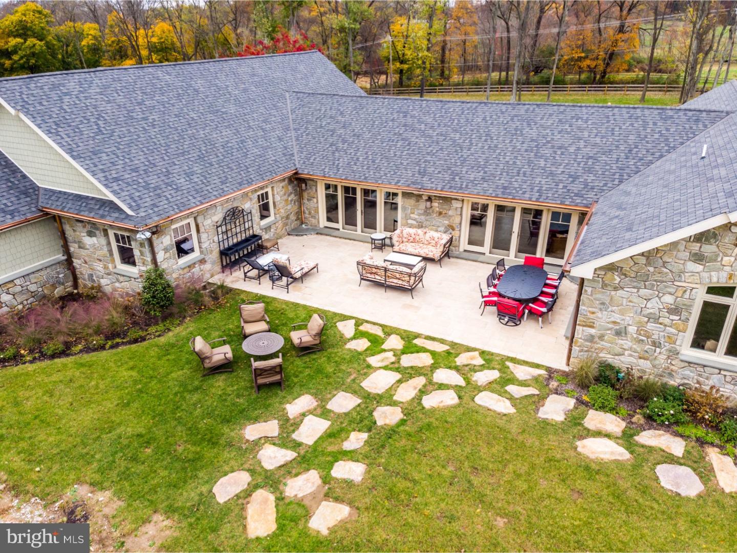 RADNOR HUNT - Residential