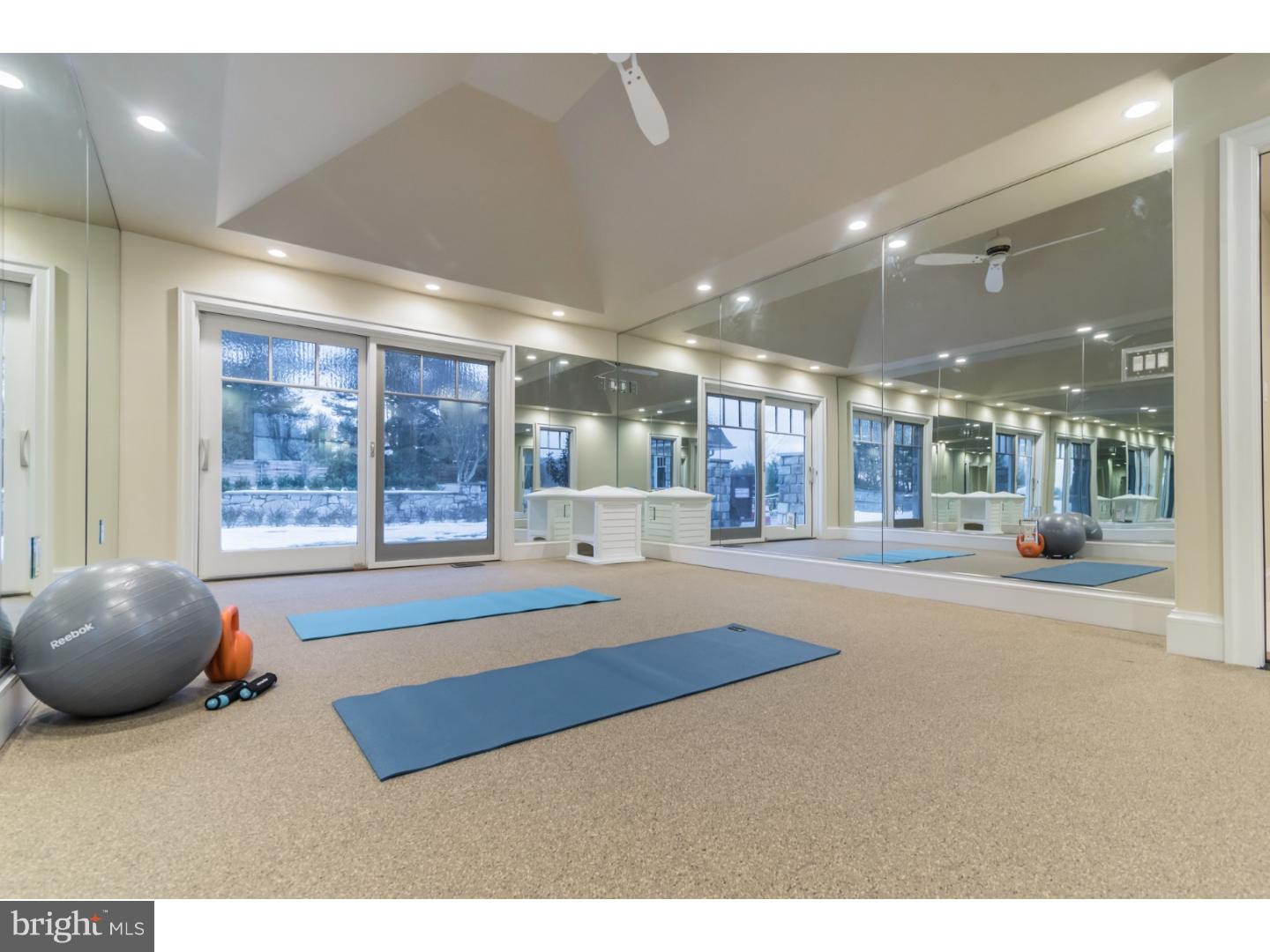 RADNOR HUNT - Residential