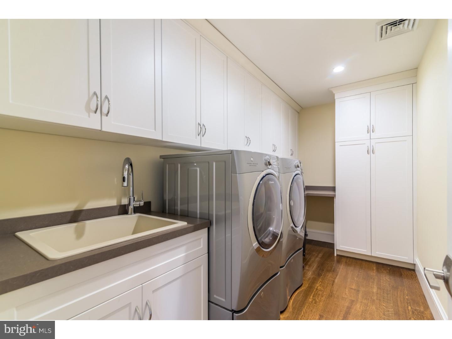 RADNOR HUNT - Residential