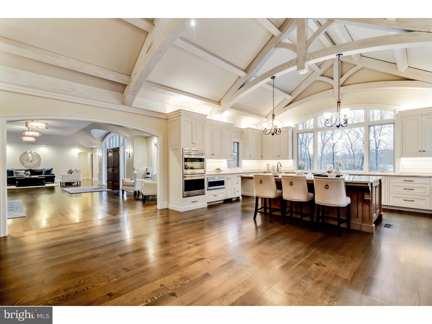 RADNOR HUNT - Residential