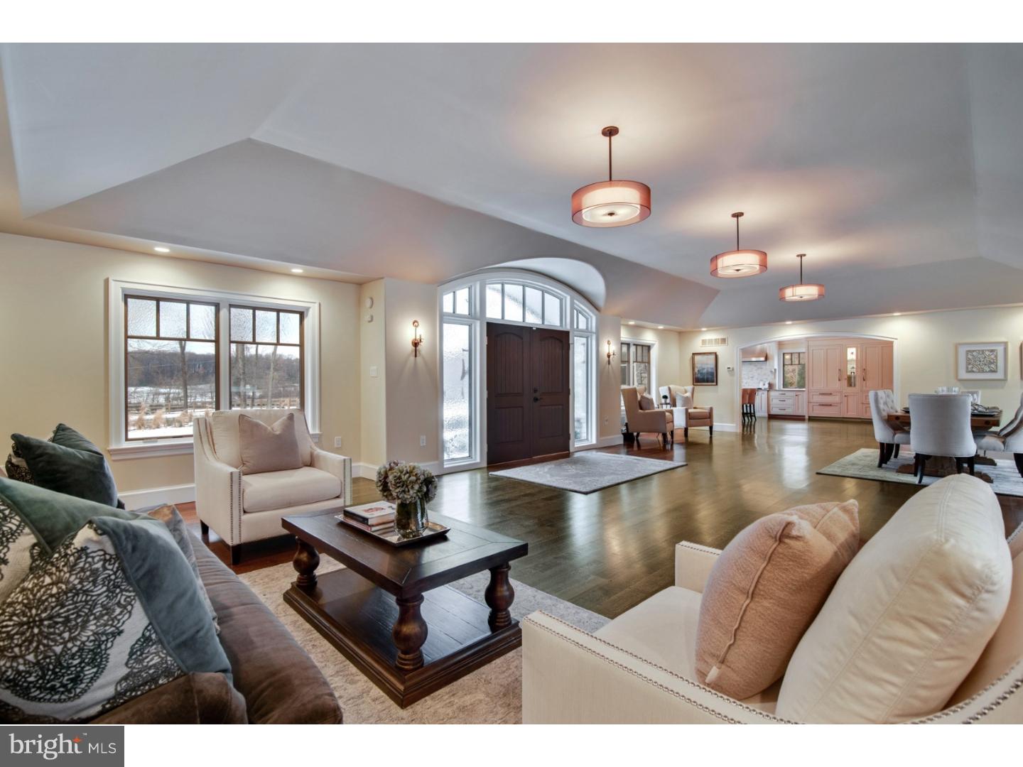 RADNOR HUNT - Residential