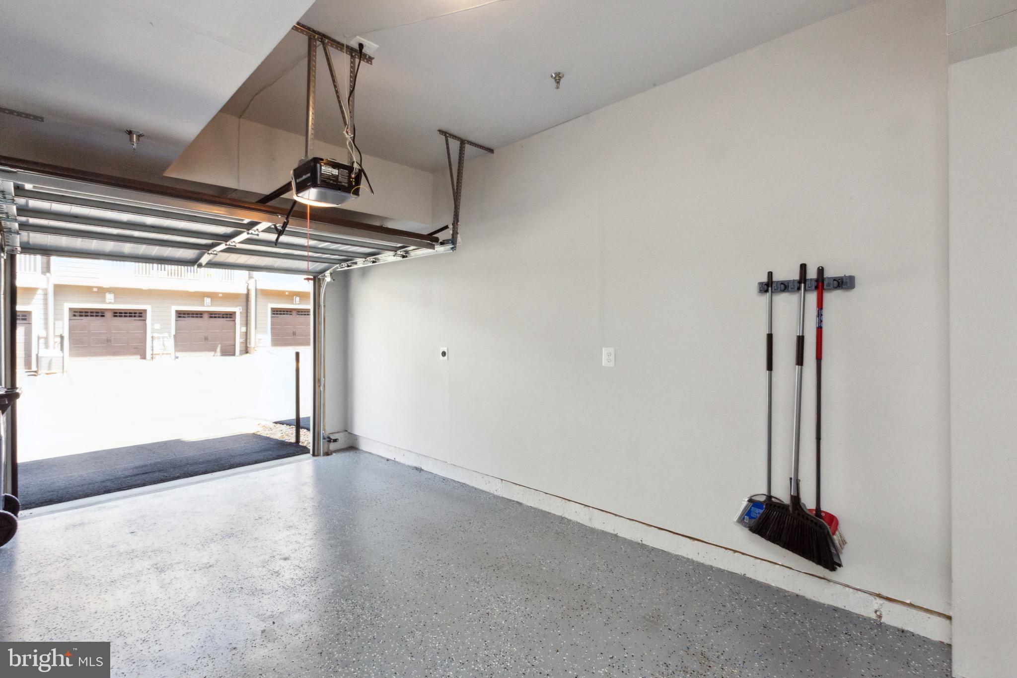 KINCORA - Residential