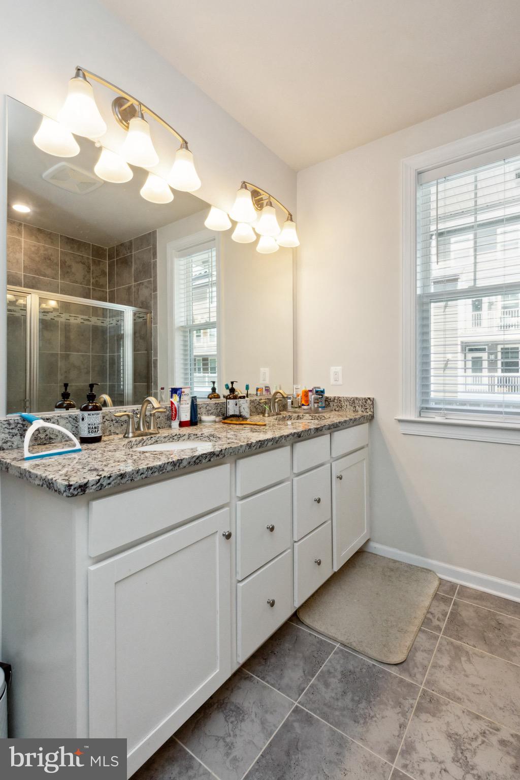 KINCORA - Residential