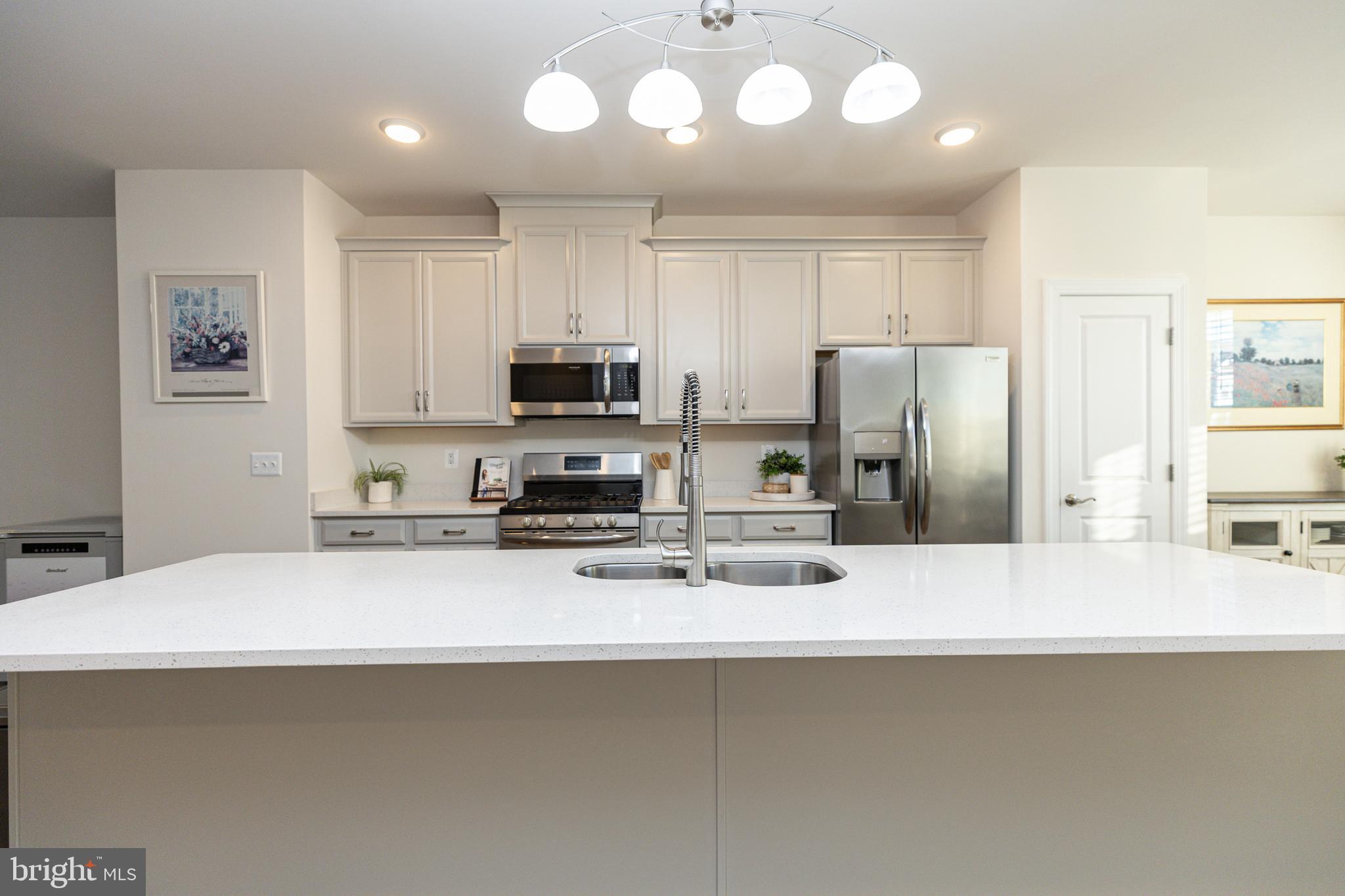 HAYMARKET CROSSING - Residential