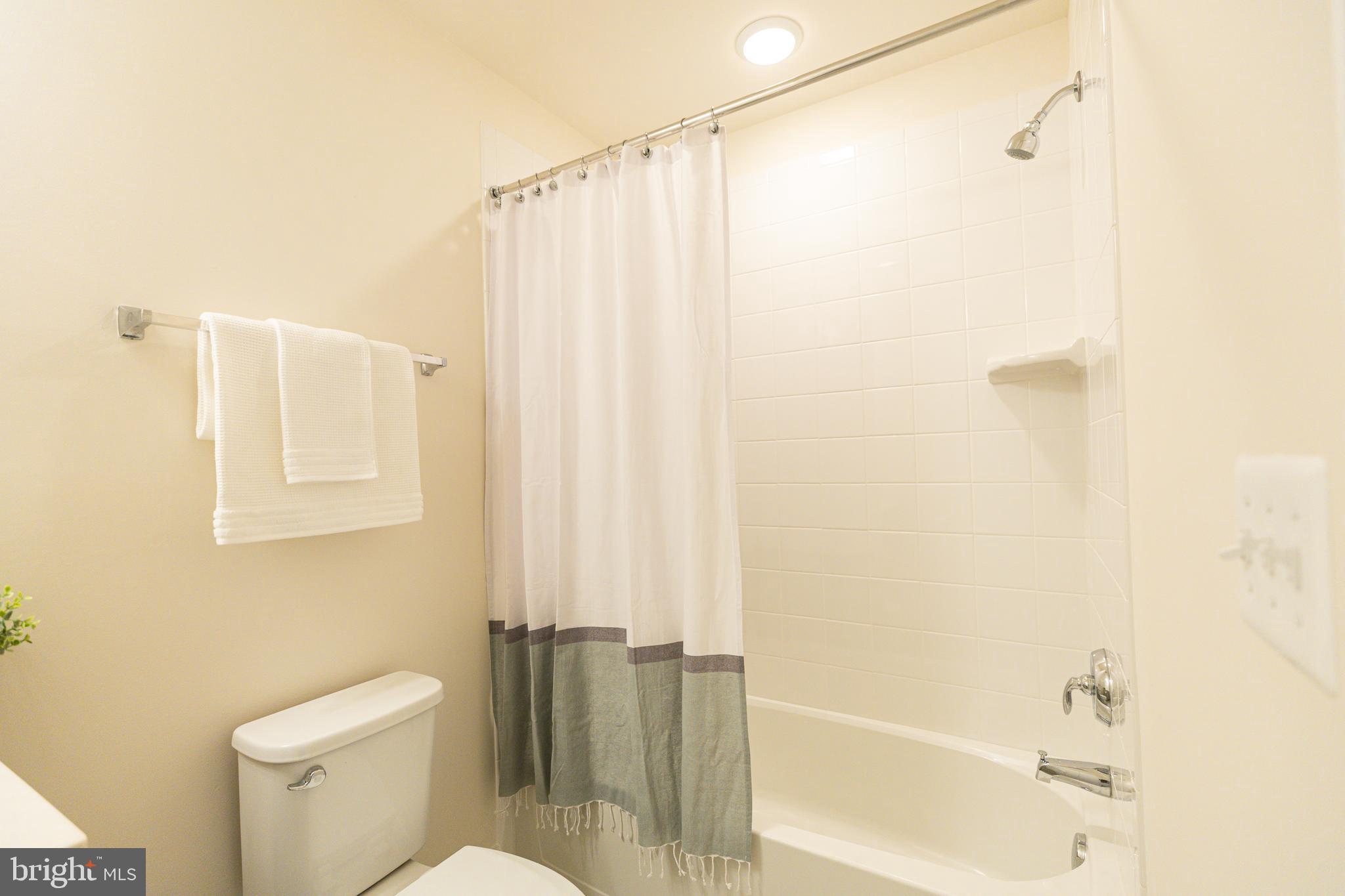 HAYMARKET CROSSING - Residential