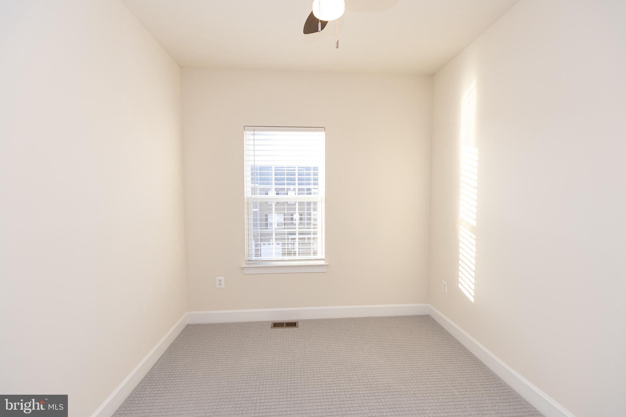 HAYMARKET CROSSING - Residential