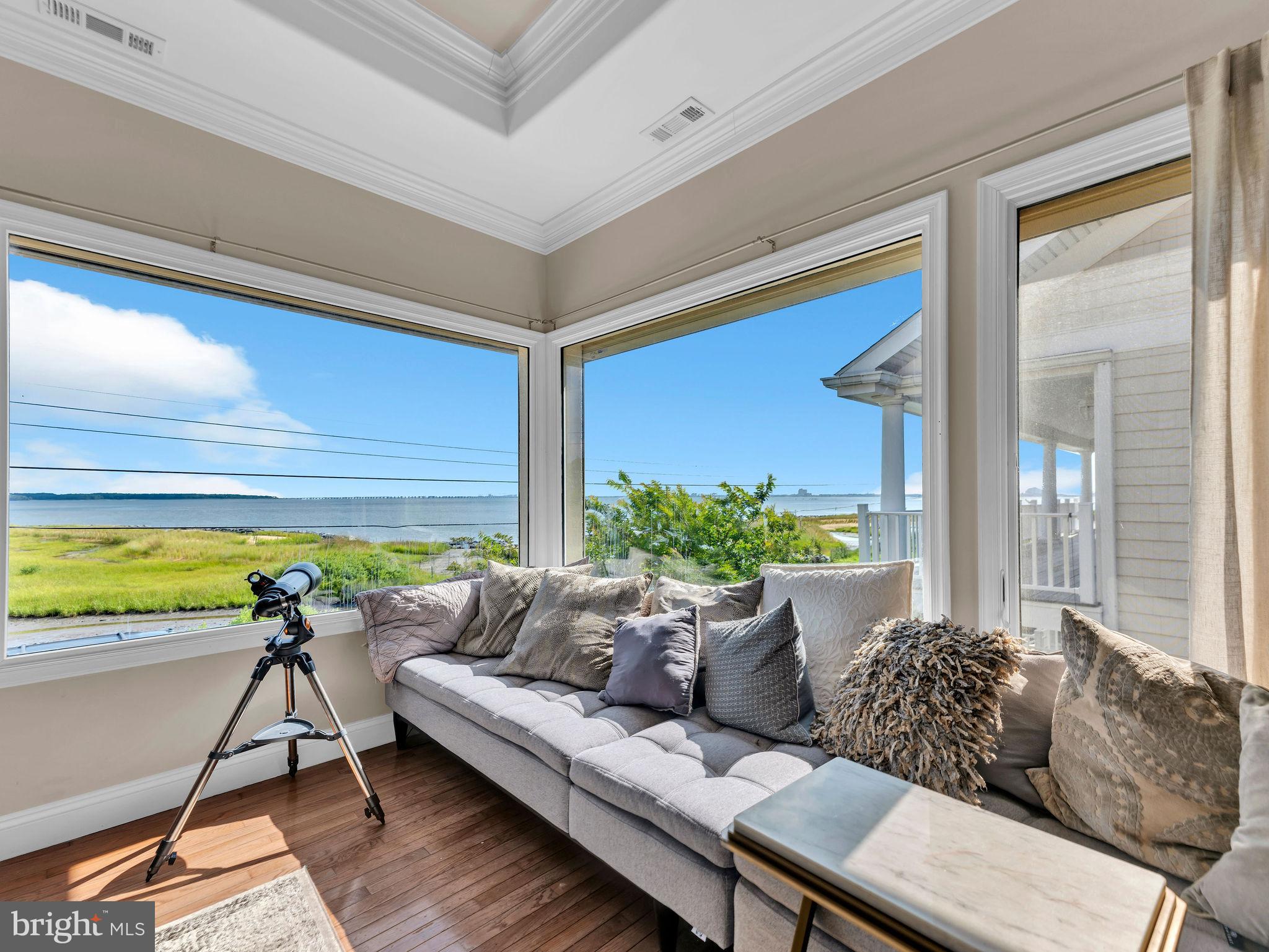 CAPE ISLE OF WIGHT - Residential